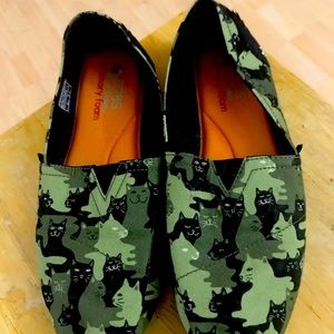 Bob’s from Skechers camo cat flats